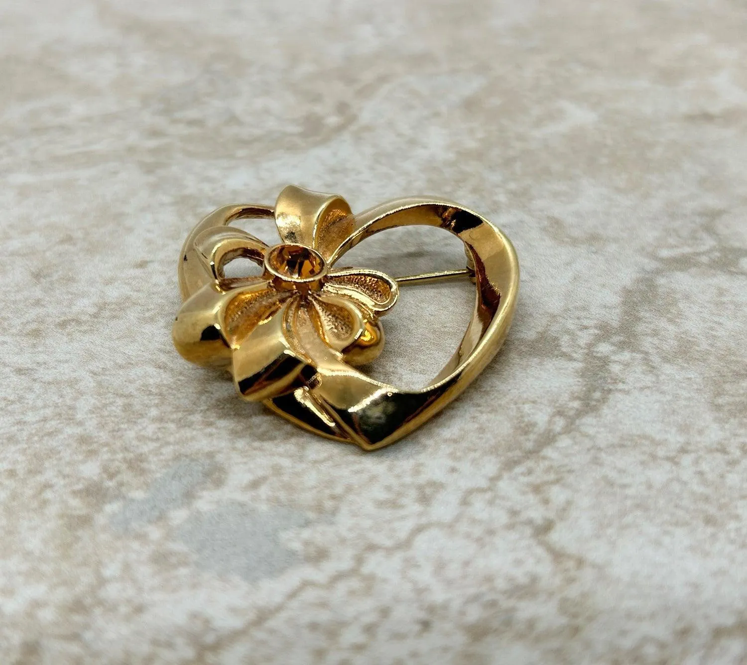 Avon Vintage Heart Pin with Golden November Birthstone (1992)