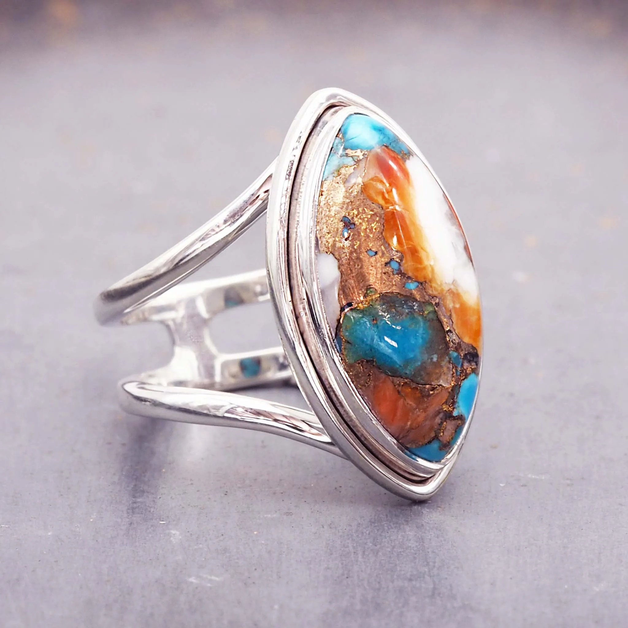 Double Band Spiny Oyster Turquoise Ring