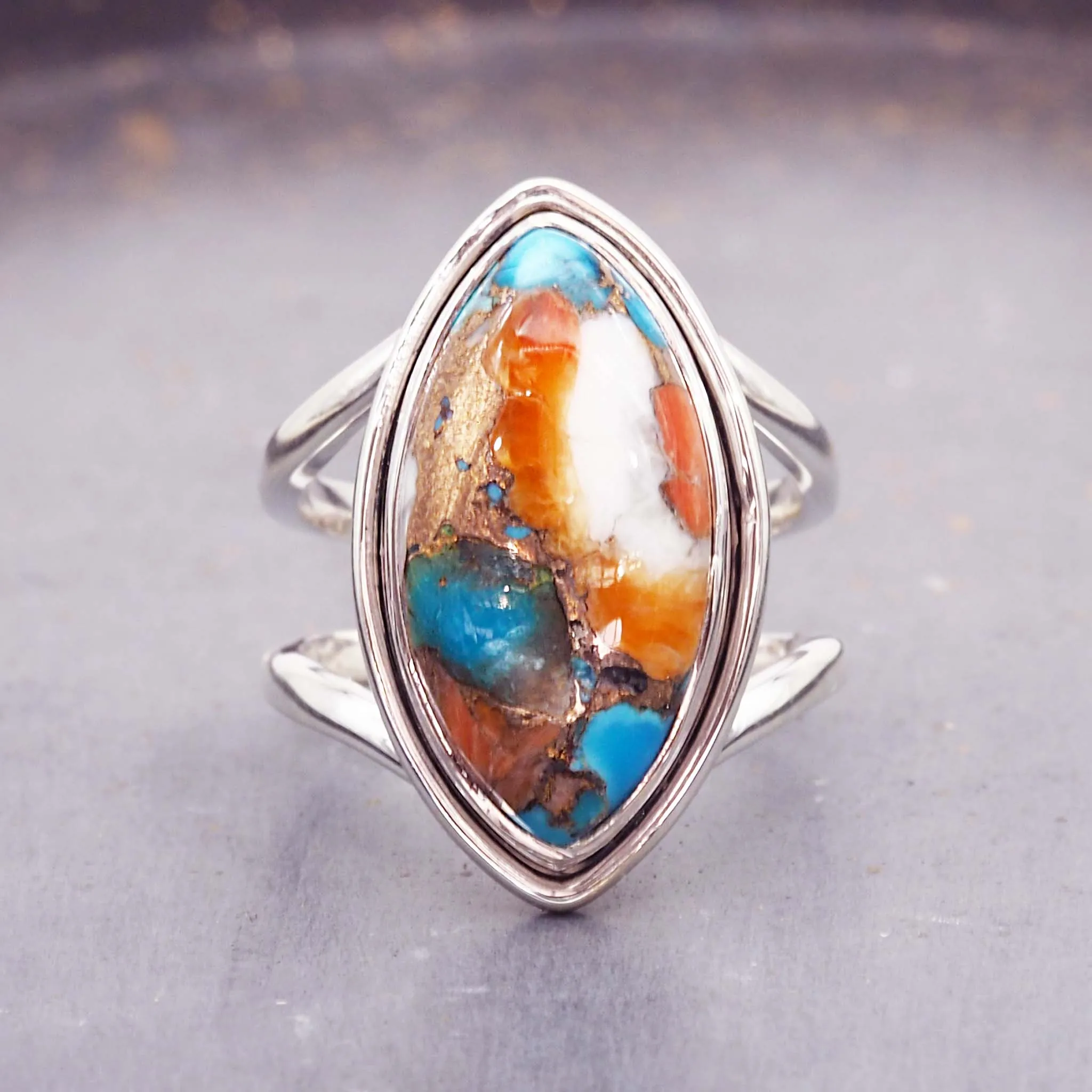 Double Band Spiny Oyster Turquoise Ring