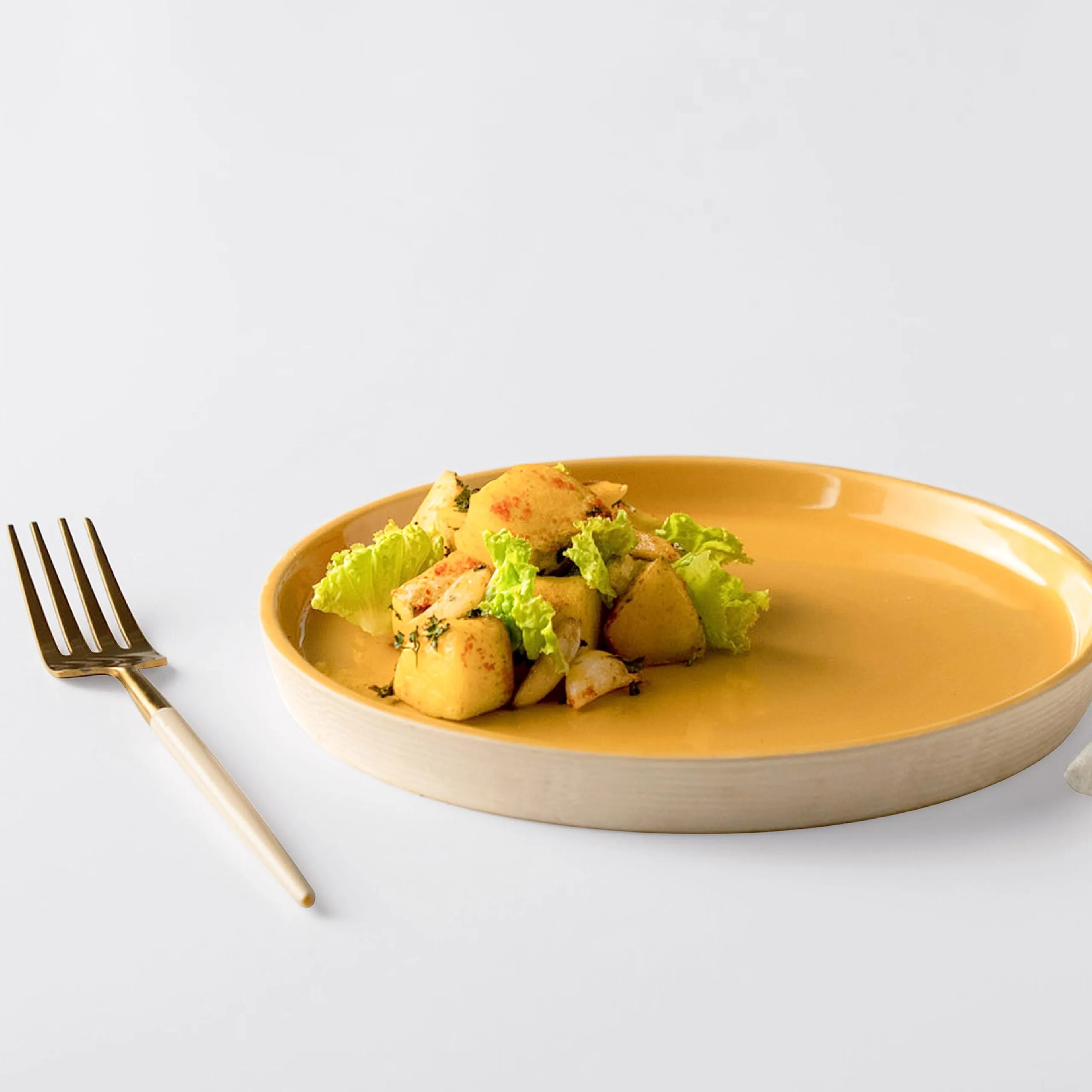 Ellementry Amber Love Ceramic Dinner and Side Plate Combo (Set of 8) (4 of Each) | Dishwasher Safe | Food Grade | Dinnerware | Bone-Ash Free | Crockery for Dining & Gifting