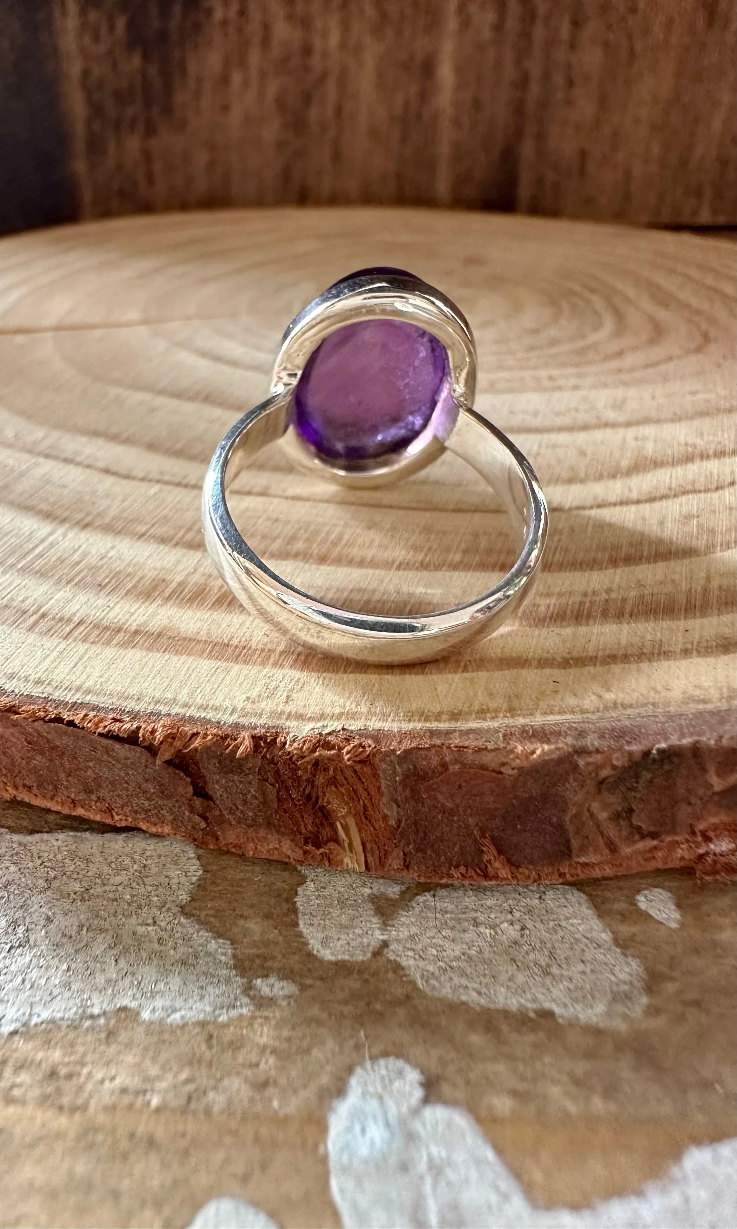 HEALING OVAL Amethyst Sterling Silver Ring • Size 8