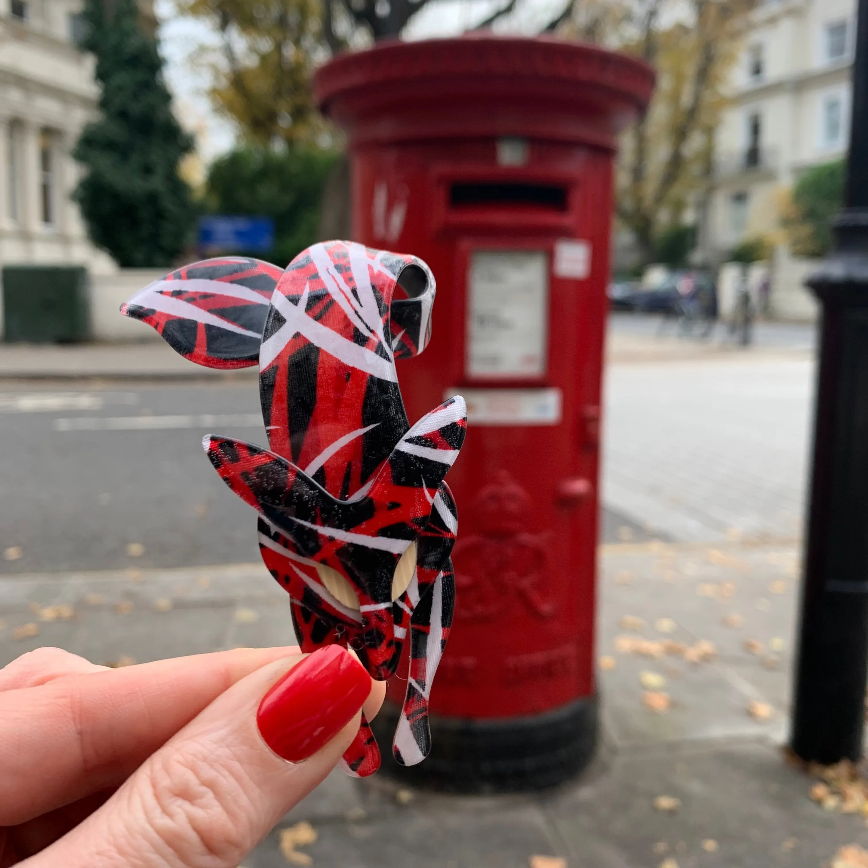 Lea Stein Fox Brooch in red black pattern