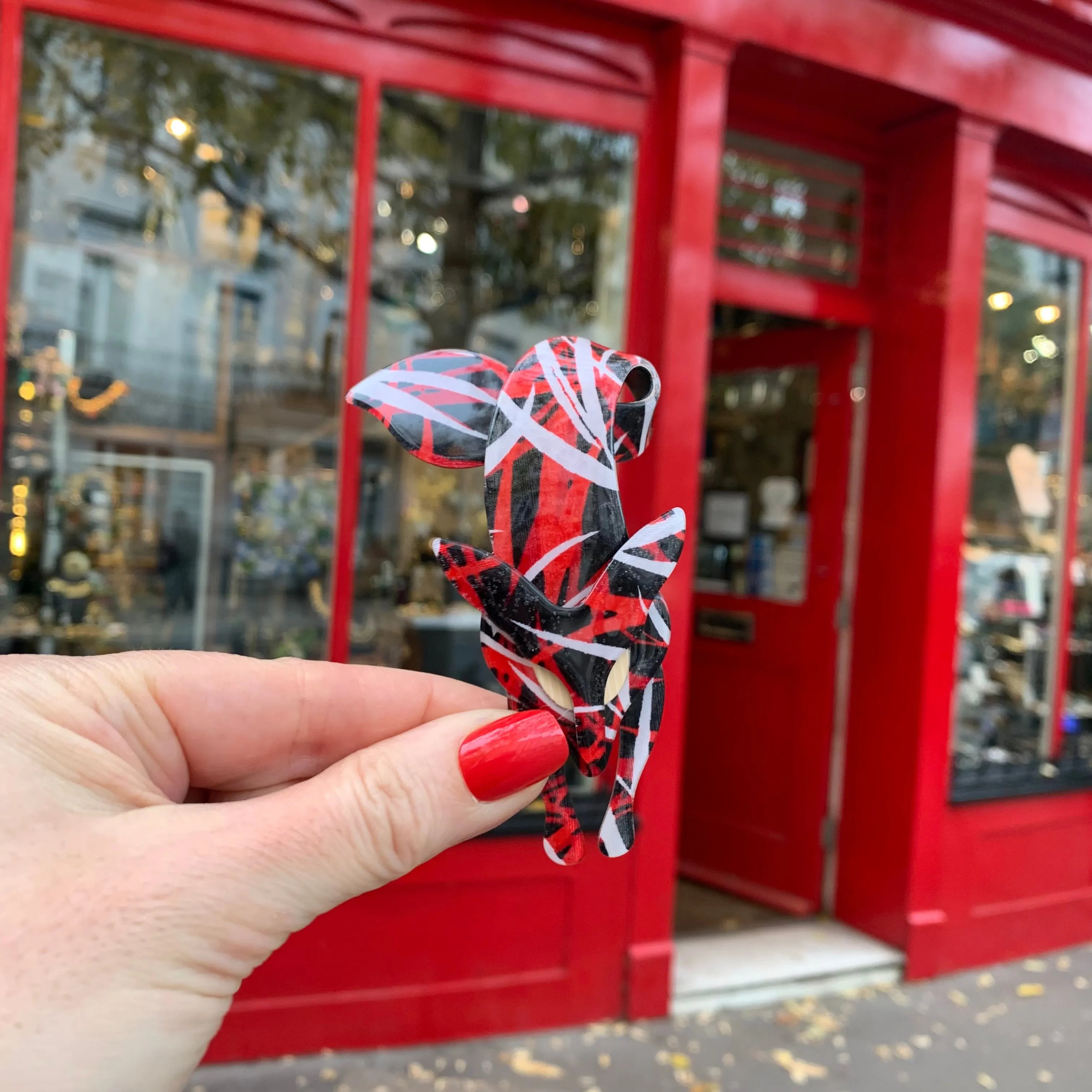 Lea Stein Fox Brooch in red black pattern