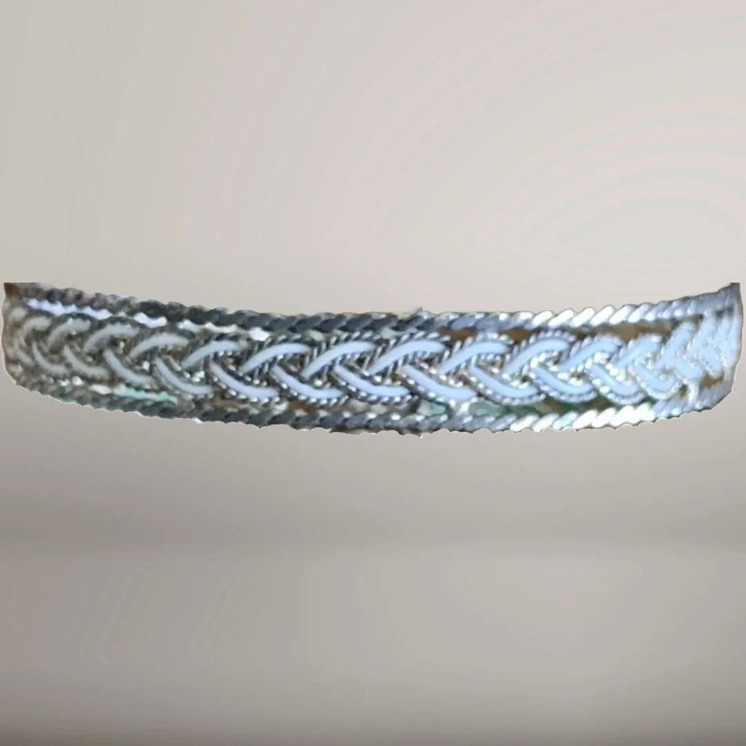 Silver Wire Wrist Bracelet