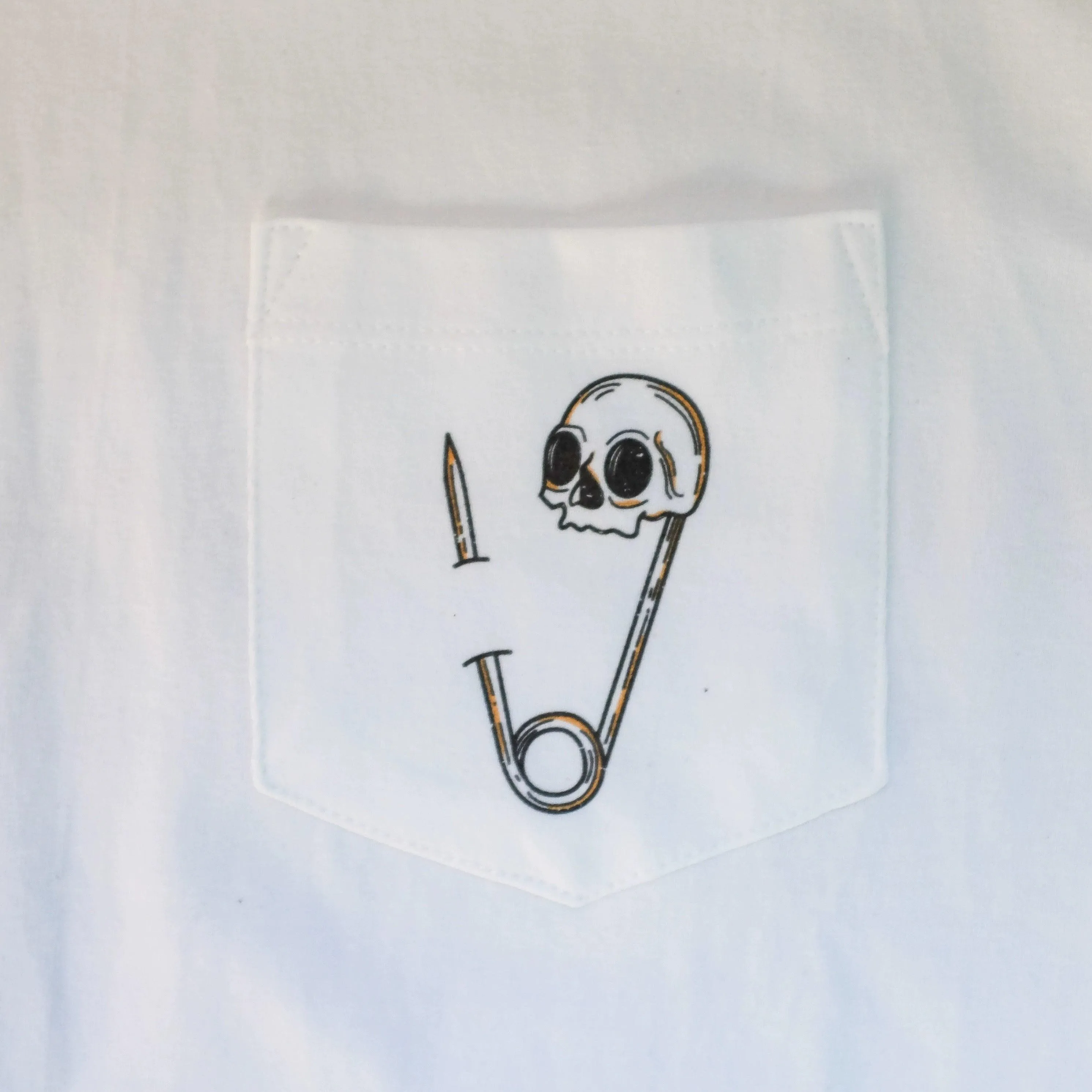 SKULL BROOCH TEE