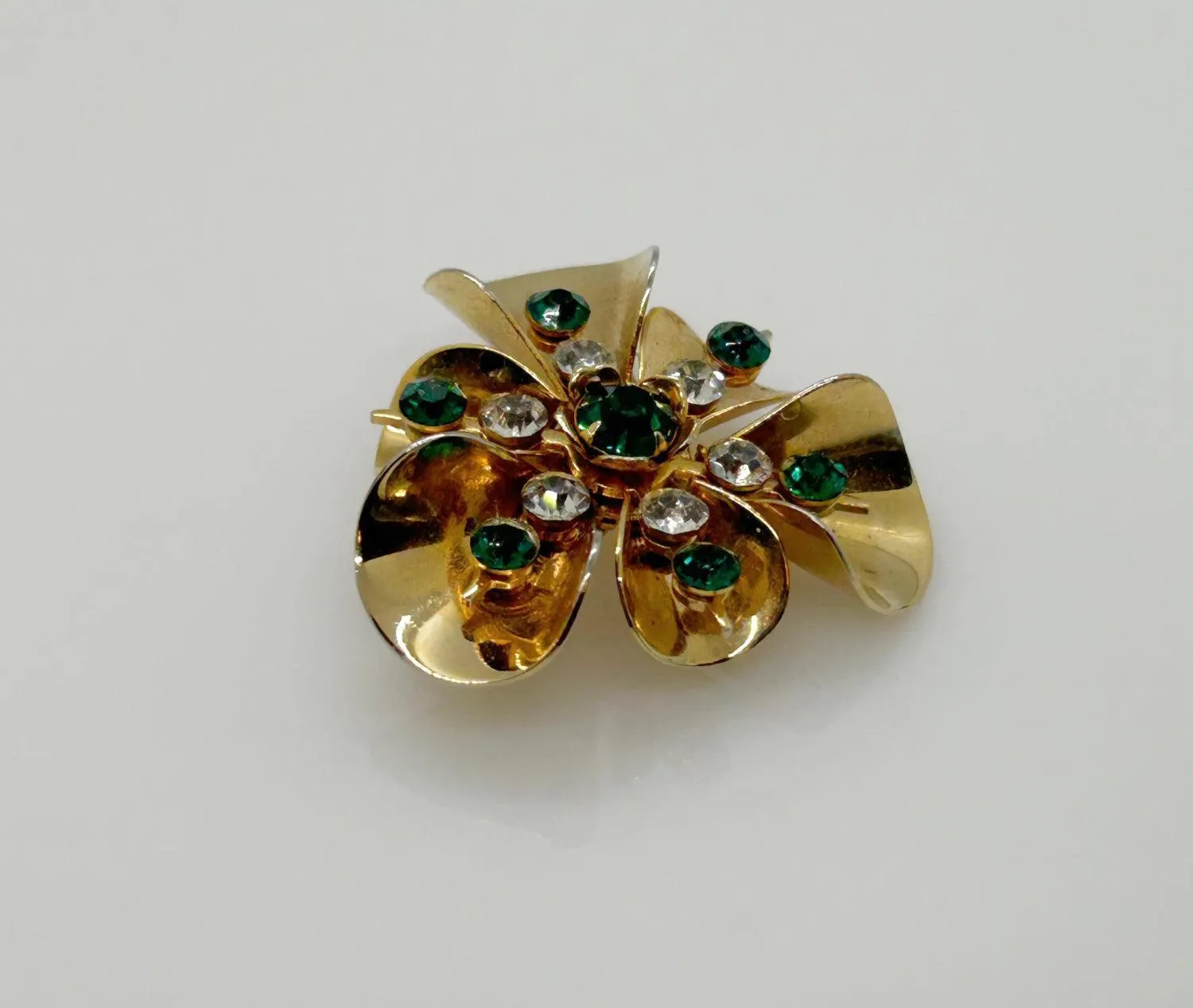 Versatile Vintage Green and White Rhinestone Pin-Pendant